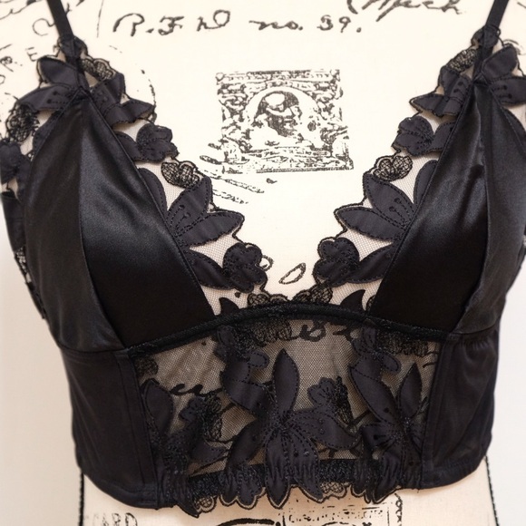 Victoria's Secret Other - NWT Victoria's Secret Black Unlined Embroidered long line lace Bralette sheer